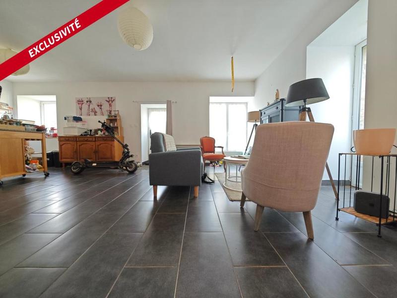 Maison - 242 m² - 10 pièces