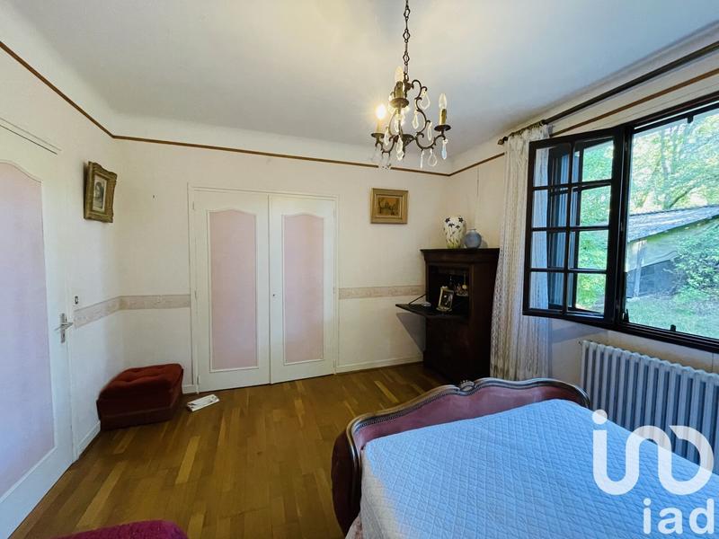 Maison - 230 m² - 6 pièces