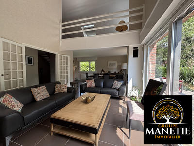 Maison - 210 m² - 7 pièces