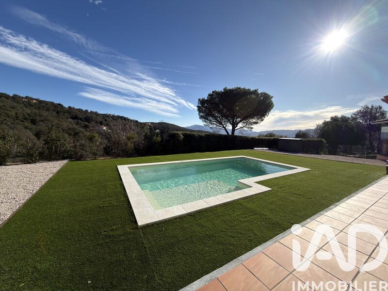 Maison - 142 m² - 5 pièces