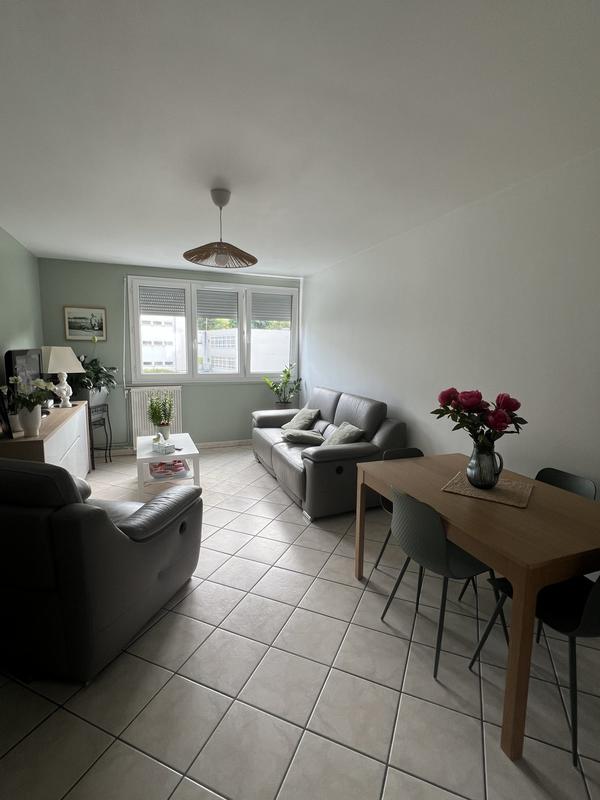 Appartement - 72 m² - 3 pièces