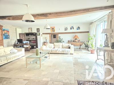Maison - 180 m² - 5 pièces