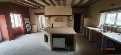 Maison - 221 m² - 8 pièces