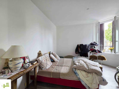 Immeuble - 93 m² - 4 pièces