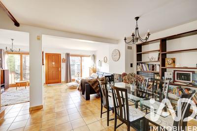 Appartement - 182 m² - 8 pièces