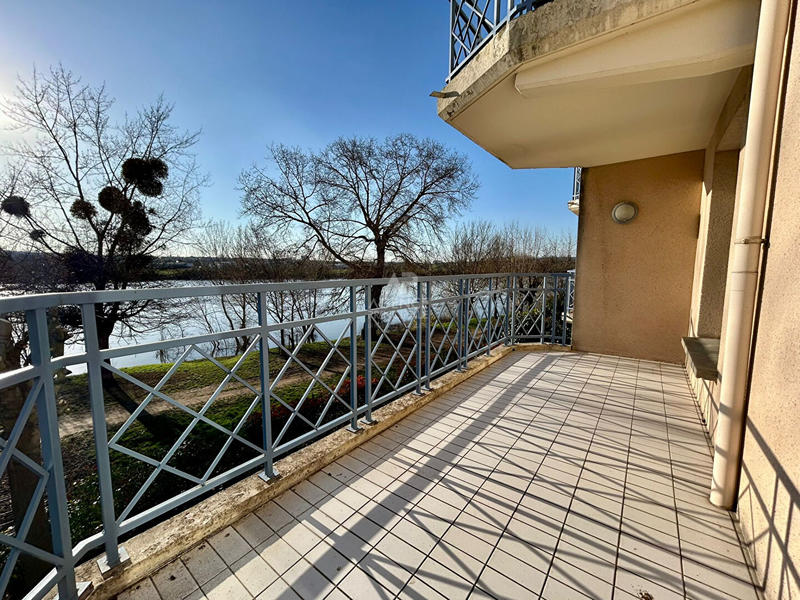 Appartement - 82 m² - 4 pièces