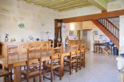 Maison - 341 m² - 12 pièces