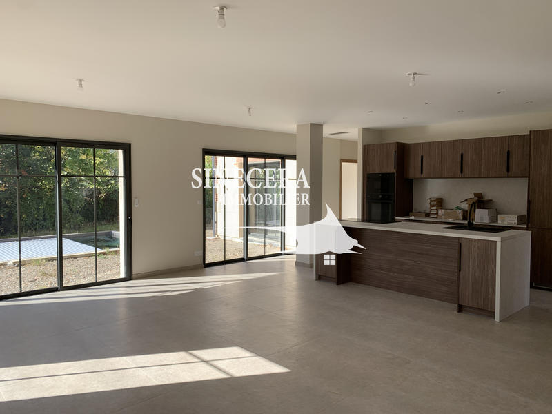 Maison - 172 m² - 6 pièces