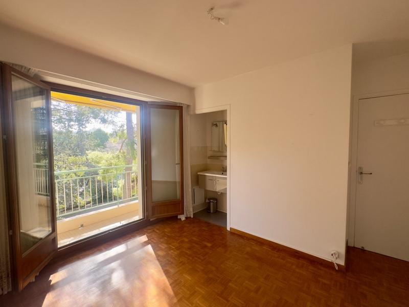 Appartement - 101 m² - 5 pièces