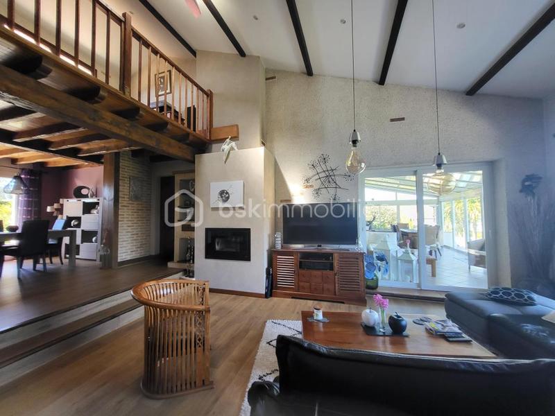 Maison - 152 m² - 5 pièces