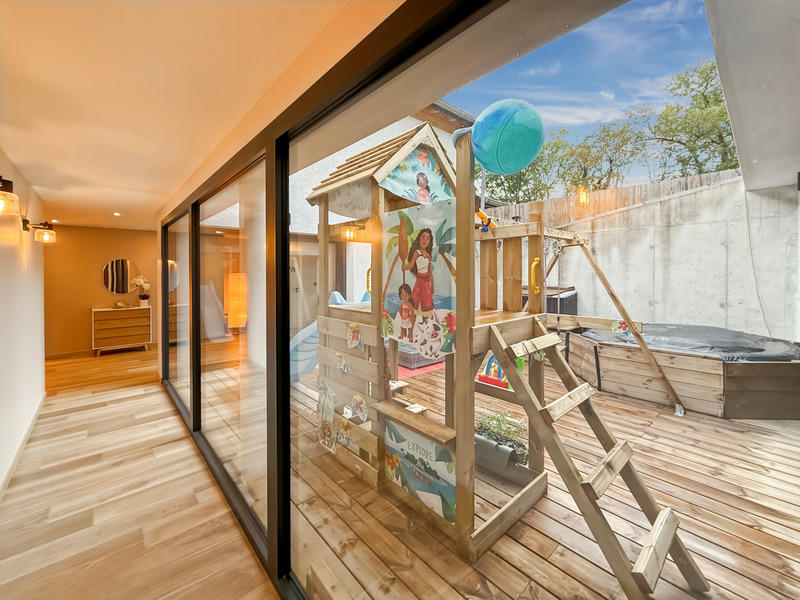 Maison - 160 m² - 6 pièces