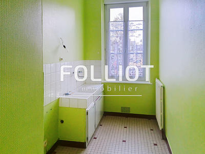 Immeuble - 130 m² - 6 pièces