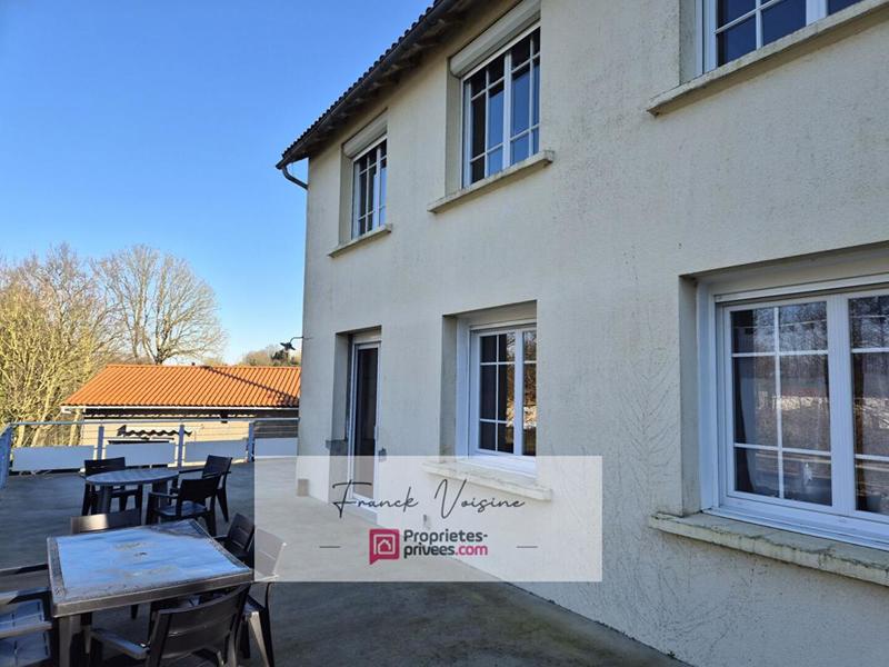 Maison - 128 m² - 8 pièces