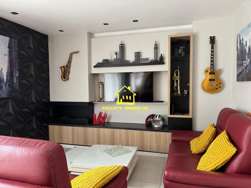 Appartement - 84 m² - 4 pièces