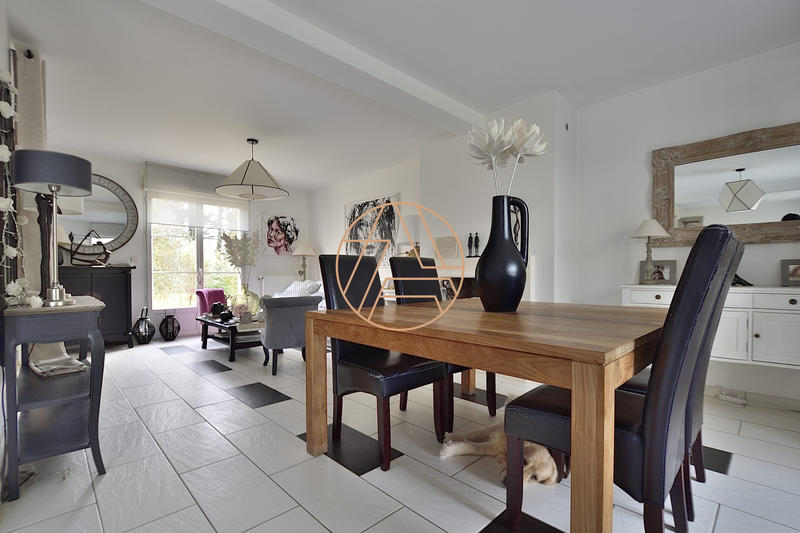 Maison - 147 m² - 7 pièces