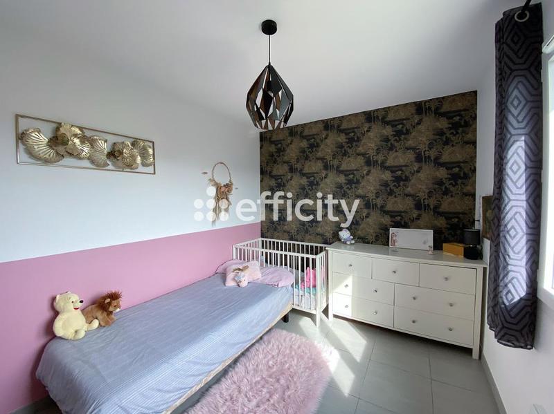 Maison - 90 m² - 4 pièces