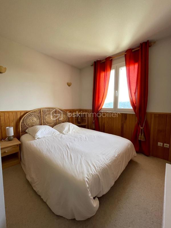 Maison jumelée - 95 m² - 5 pièces