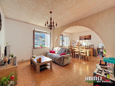 Appartement - 105 m² - 4 pièces