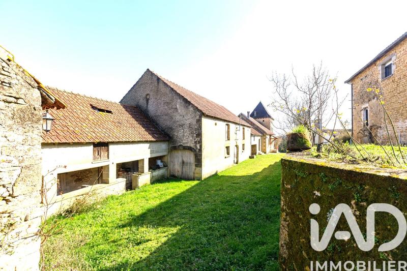 Maison - 332 m² - 12 pièces