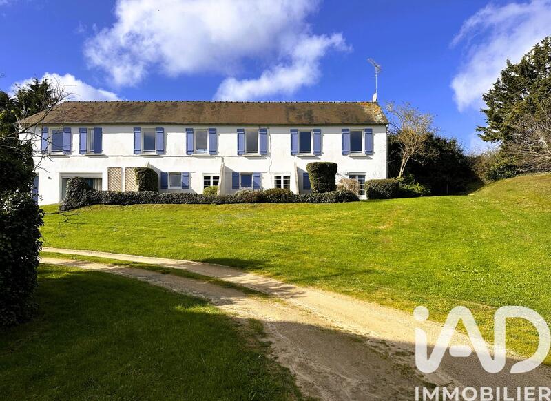 Maison - 210 m² - 7 pièces