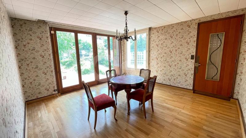 Maison - 90 m² - 5 pièces