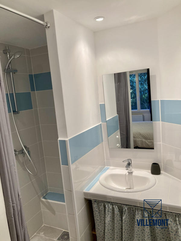 Appartement - 87 m² - 5 pièces