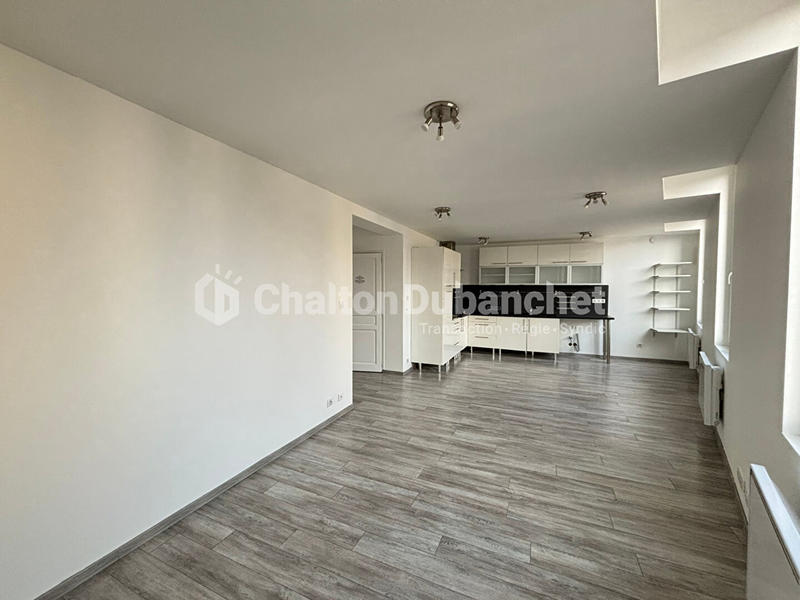 Appartement - 64 m² - 3 pièces