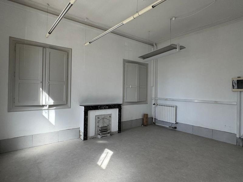 Bureau - 45 m² - 2 pièces