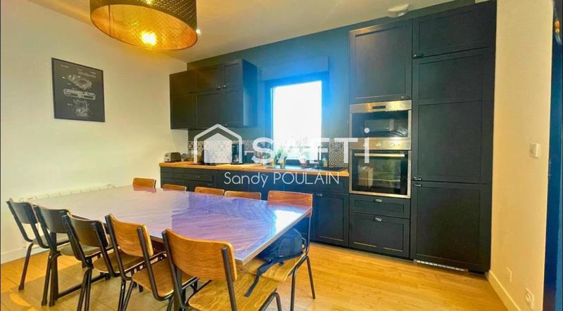 Maison - 141 m² - 6 pièces