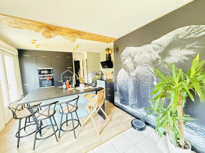 Maison - 130 m² - 7 pièces