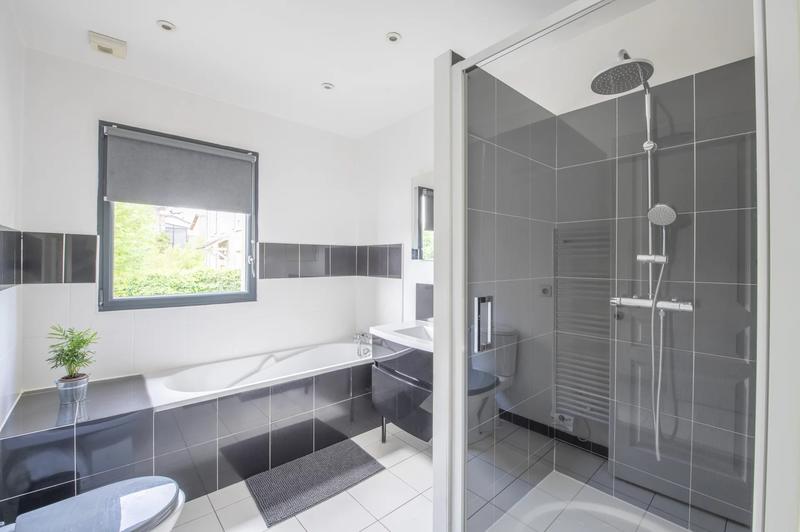 Maison - 142 m² - 6 pièces