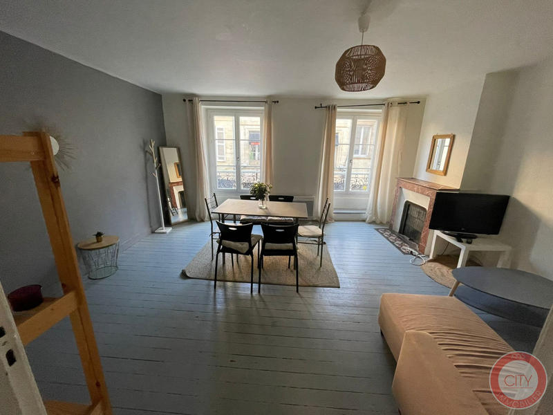 Appartement - 64 m² - 3 pièces