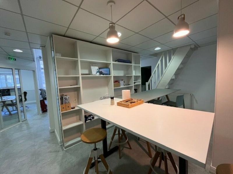 Bureau - 98 m²