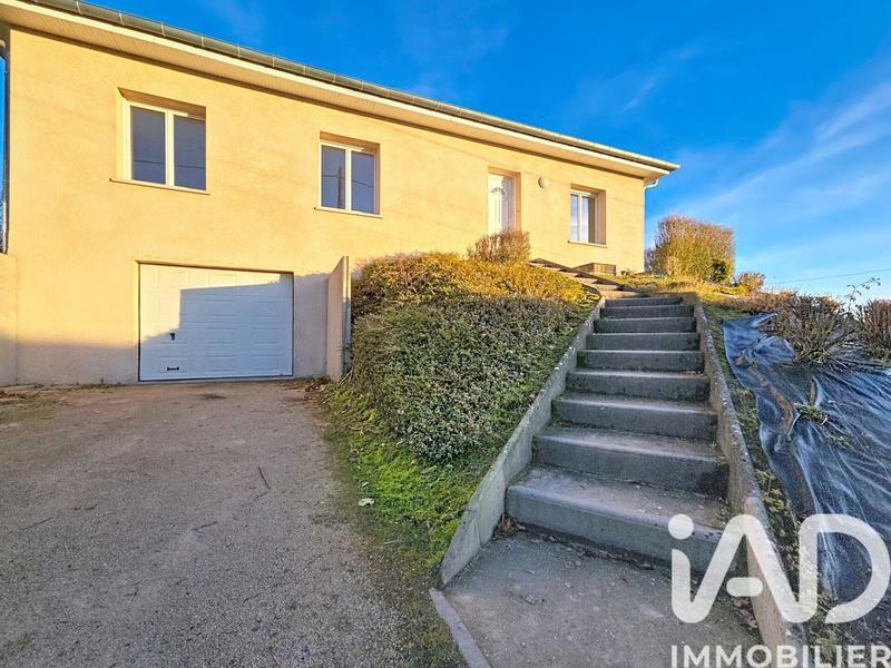 Maison - 96 m² - 5 pièces