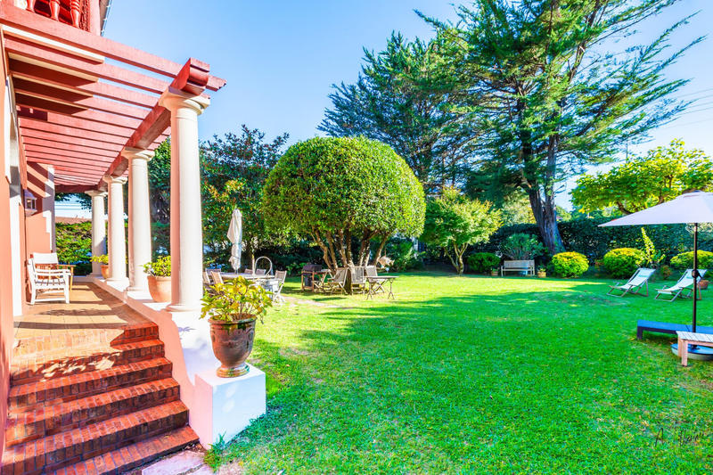 Maison - 214 m² - 6 pièces