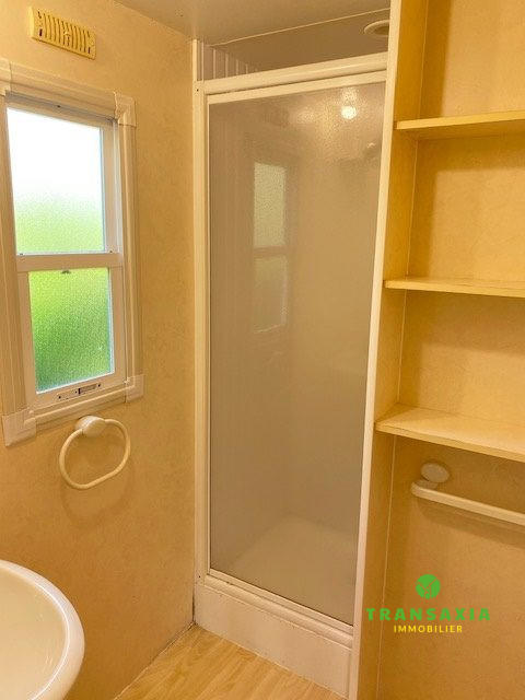 Fonds de commerce - 13 000 m²