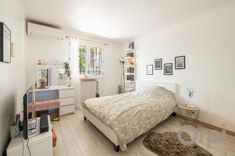 Villa - 140 m² - 5 pièces