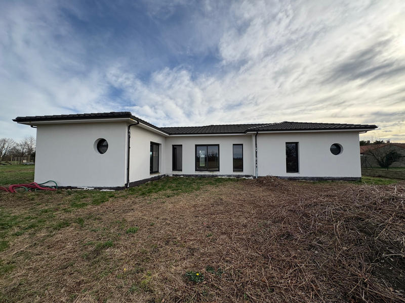 Maison - 150 m² - 1 pièce