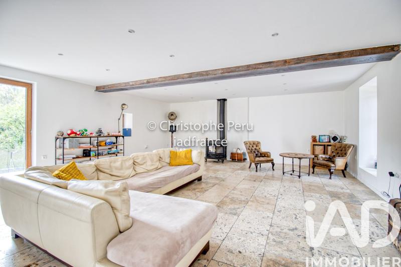 Maison - 229 m² - 9 pièces