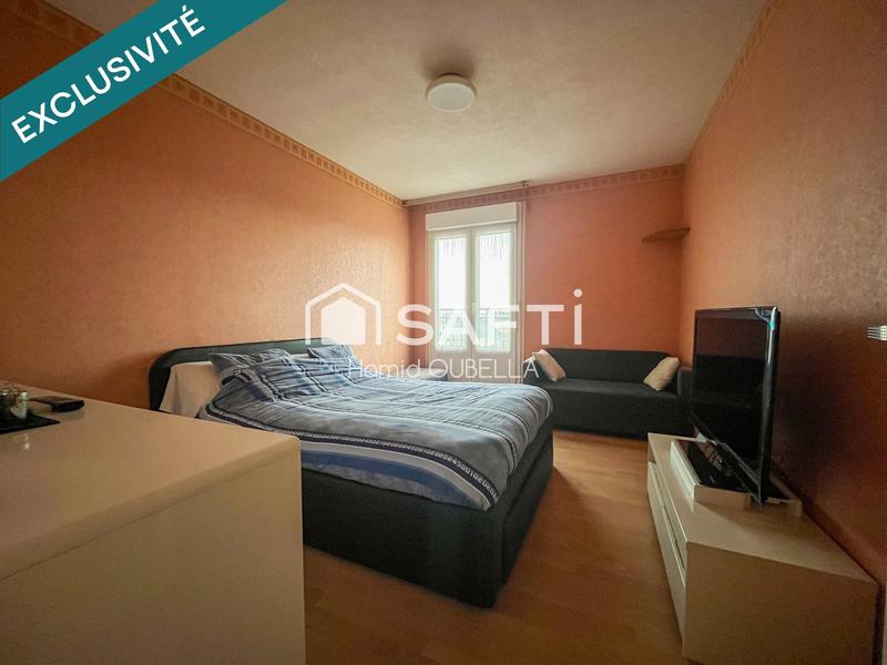 Appartement - 95 m² - 5 pièces