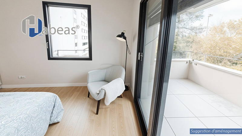 Appartement - 99 m² - 4 pièces