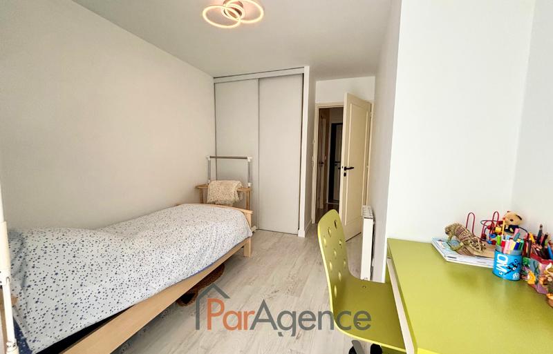 Appartement - 77 m² - 3 pièces