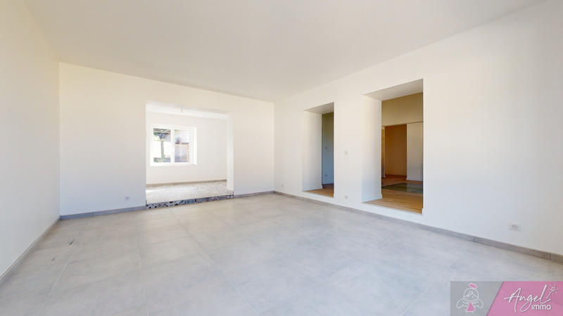 Maison de village - 192 m² - 8 pièces