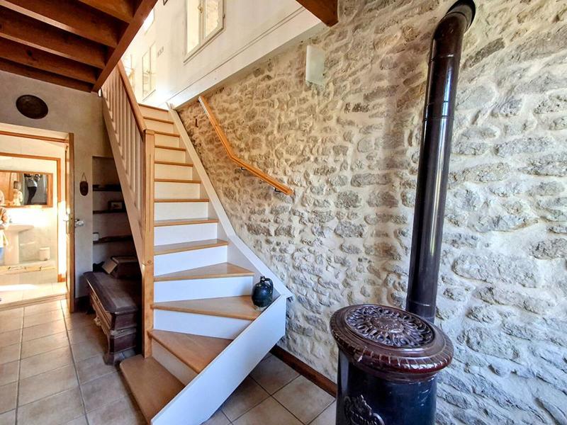 Maison - 225 m² - 7 pièces