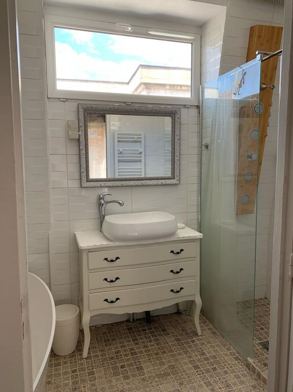 Appartement ancien - 82 m² - 4 pièces