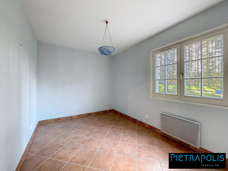 Maison - 245 m² - 10 pièces