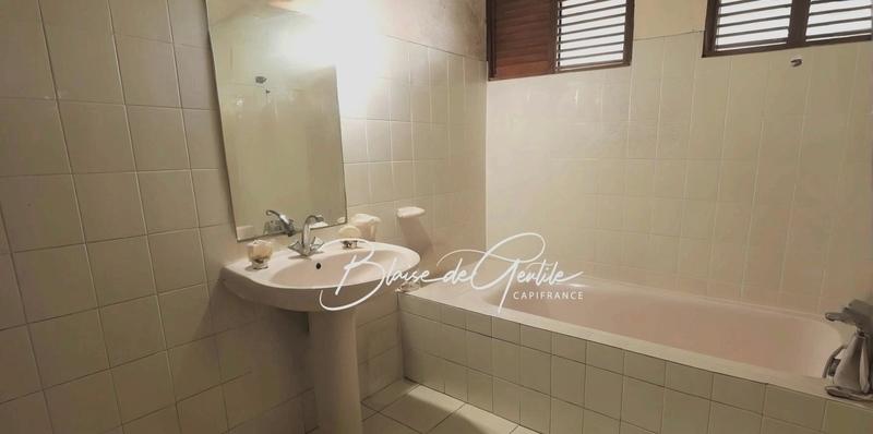 Maison - 159 m² - 7 pièces