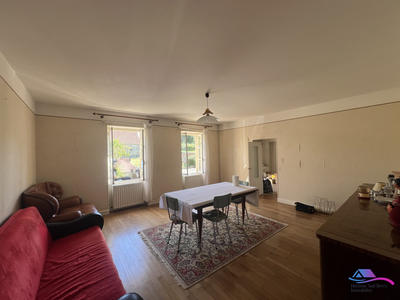 Maison - 101 m² - 3 pièces