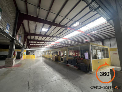 Entrepôt - 4 990 m²