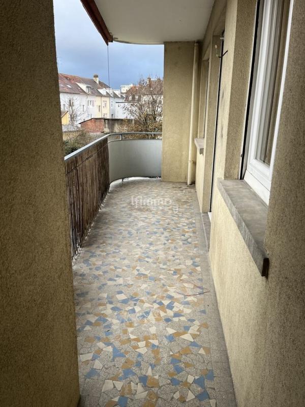 Appartement - 98 m² - 4 pièces